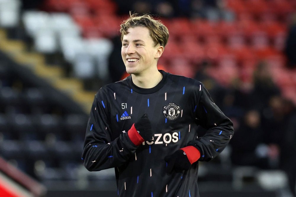 Utd’s Highly Touted Midfielder With Famous Father Leaves On Loan