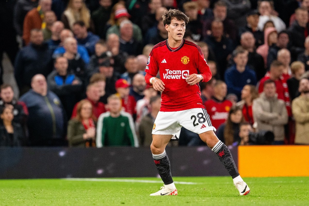 ‘He Deserves The Chance’ ‘His Time Is Now!’ Fans React As United Ace Makes Impression Despite Bayern Loss