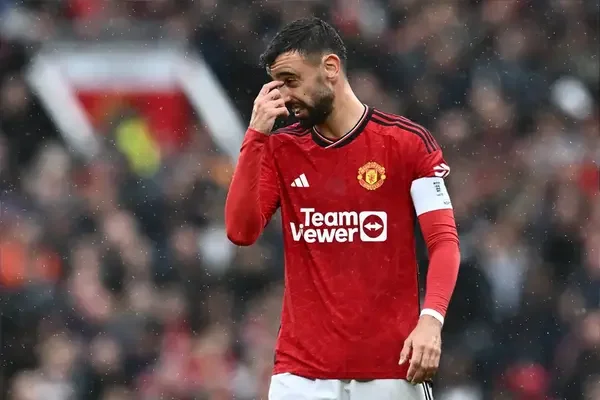 United Player Ratings V Manchester City – Bruno Fernandes And 2 Other Players Get 3/10, 6 Others Get 4