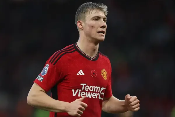 Rasmus Hojlund And Luke Shaw To Start, Raphael Varane On The Bench: United’s Predicted XI To Face Everton