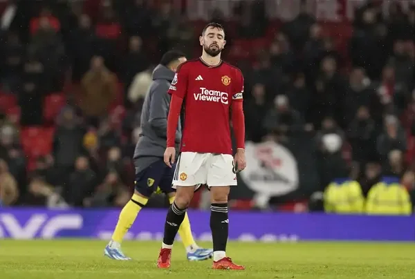 ‘Game Over For Us’ ‘Just Forfeit The Game Now’ Fans React As United Star Is Ruled Out For Liverpool Clash