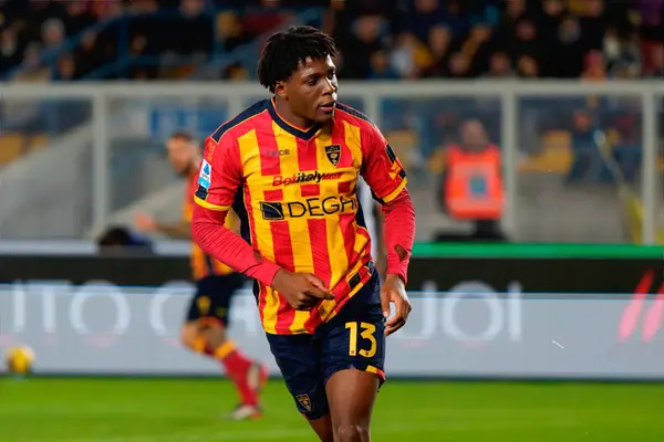 United Have Sent Scouts To Watch £30M Rated Wingback ‘Numerous Times’ But They Face Battle With 4 Other PL Teams