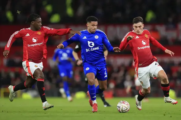 ‘Please End This Season Already’ ‘Curse Continues’ Fans React As Manchester United Suffer Triple Blow