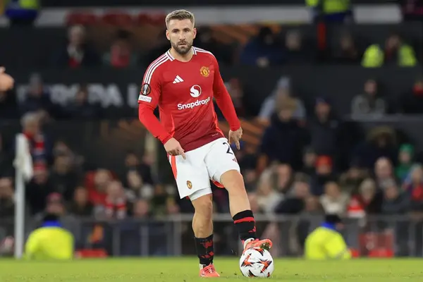 “Significant Boost”, Won’t Make It”: Man United Fans React As Luke Shaw Sees Major Injury Update