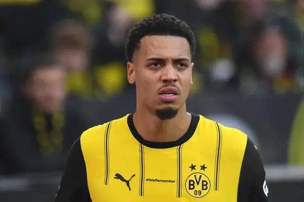 Man Utd Eye Move For £40M Rated Ex-Man City Player But There Are 2 Big Obstacles To The Transfer Going Ahead