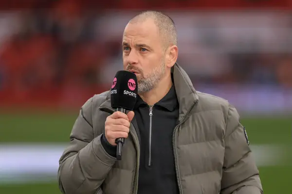 Joe Cole Urges “Brilliant” Player To Leave United For A “Better Team” And Insists Move Could “Benefit Both”