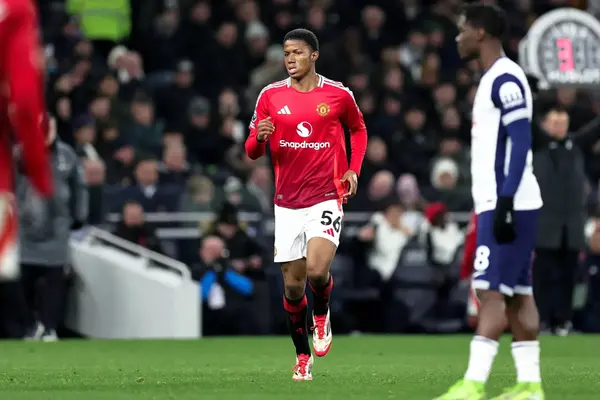 ‘Clearly He Is Better’ ‘Looked Far More Lively And Productive’ Man United Fans Call On Amorim To Start 17 Year Old