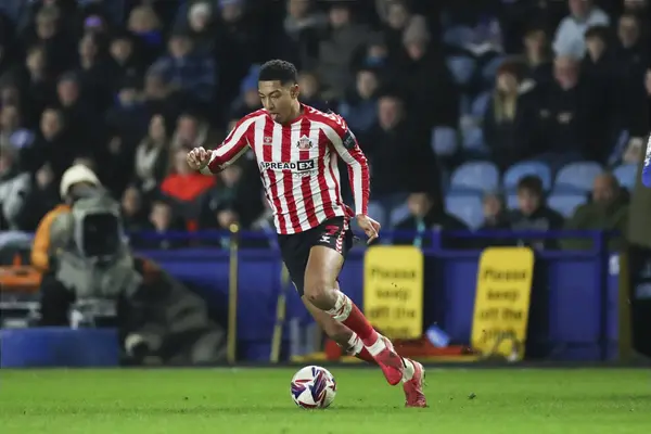 “I’d Be Super Happy”, “Will He Fit The System?”: Man United Fans React To Reported Links To Jobe Bellingham
