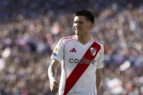 “One To Watch” – Romano Says Man United And Chelsea Will Battle For £42.5M Midfielder After Real Madrid End Pursuit