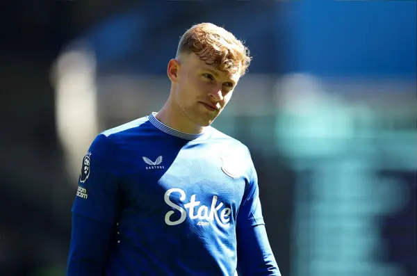 REPORT: Chelsea Now ‘Ahead’ In Battle For £70M Rated Defender As Man United Risk Repeat Of Delap Transfer