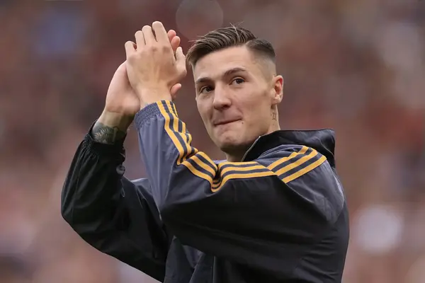 Benjamin Sesko To Start; Mason Mount And Harry Maguire On The Bench: Man United Predicted Lineup Vs Arsenal