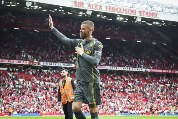 Man United Legend Tipped To Make ‘Remarkable Return’ To Old Trafford In Surprise Transfer
