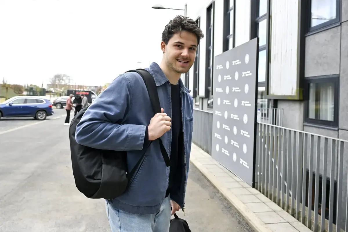 Senne Lammens And Benjamin Sesko To Start; Matheus Cunha On The Bench: Man United Predicted Lineup Vs City