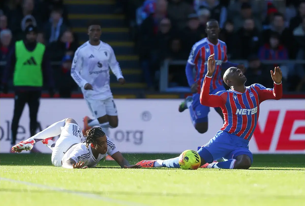 ‘He Will Bounce Back’ ‘It’s Not His Fault’ Fans Rally Around Man Utd Star After Palace Nightmare