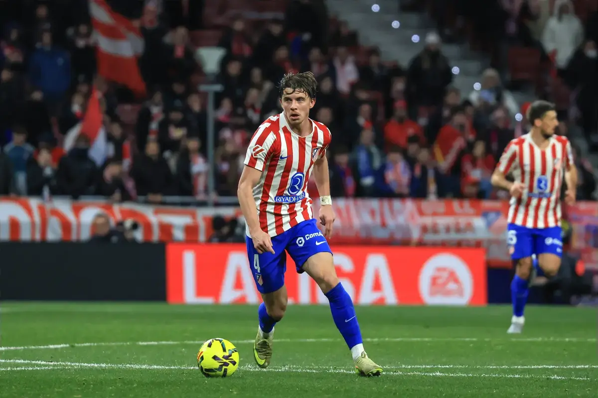 Romano Claims Man Utd “Could” Seal Transfer With £26M Bid For Midfield Target