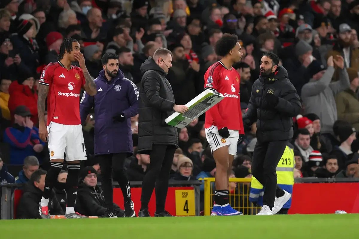 Joshua Zirkzee And Leny Yoro To Start; Mason Mount Out: Man Utd Predicted Lineup To Play Wolves
