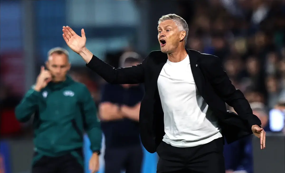 ‘Total Nonsense’ ‘What About Carrick?’ Man Utd Fans React To Claims That Former Manager Could Return To Club By Friday