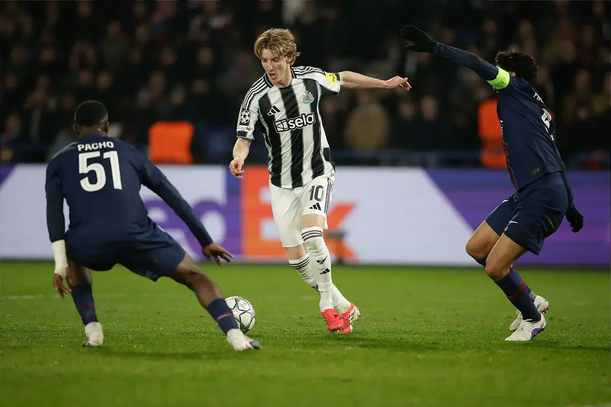 Man Utd “Really Like” 14 G/A Newcastle Star As Surprise Diomande Alternative Emerges