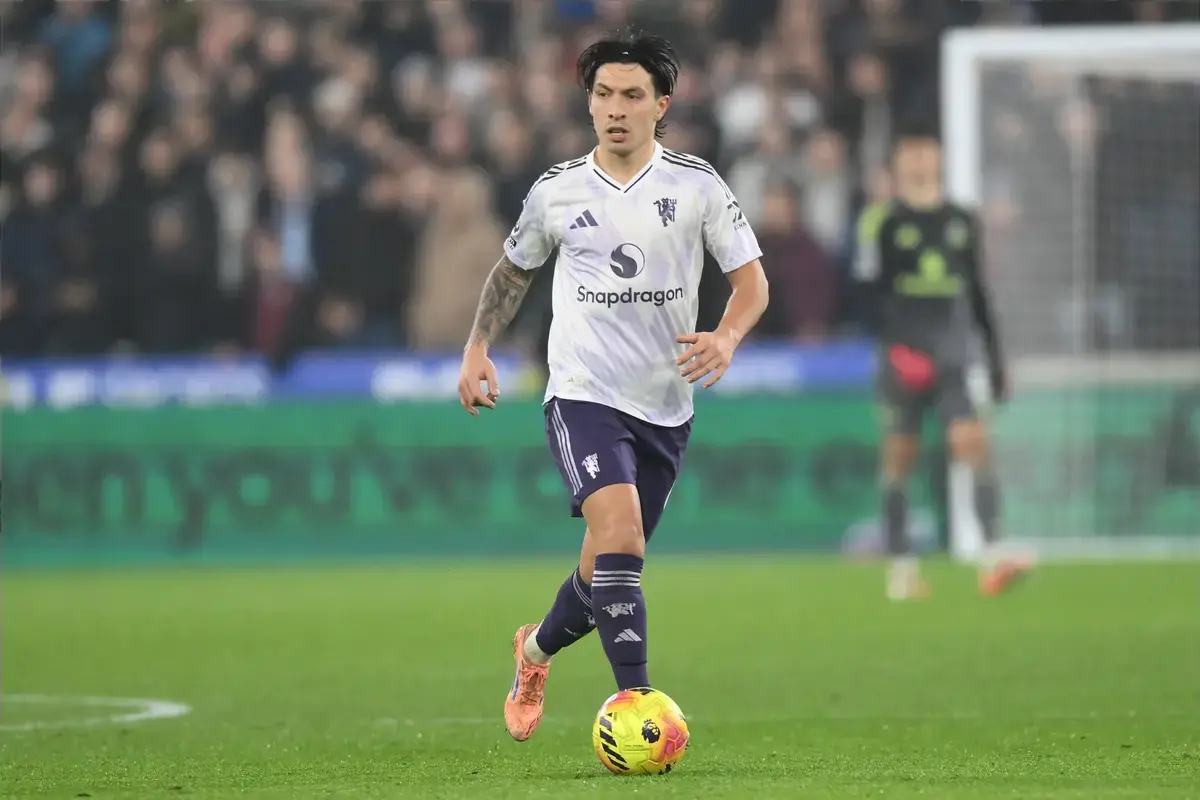 Man United Injury News & Expected Return Dates: Updates on Martinez, De Ligt and 2 More