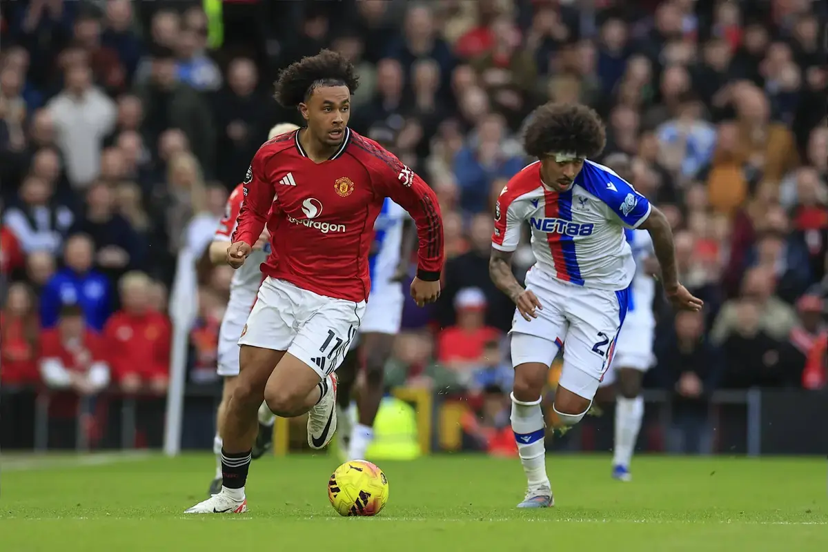 Man Utd Star Already Has His Suitcases Packed As Agent Works On Summer Exit