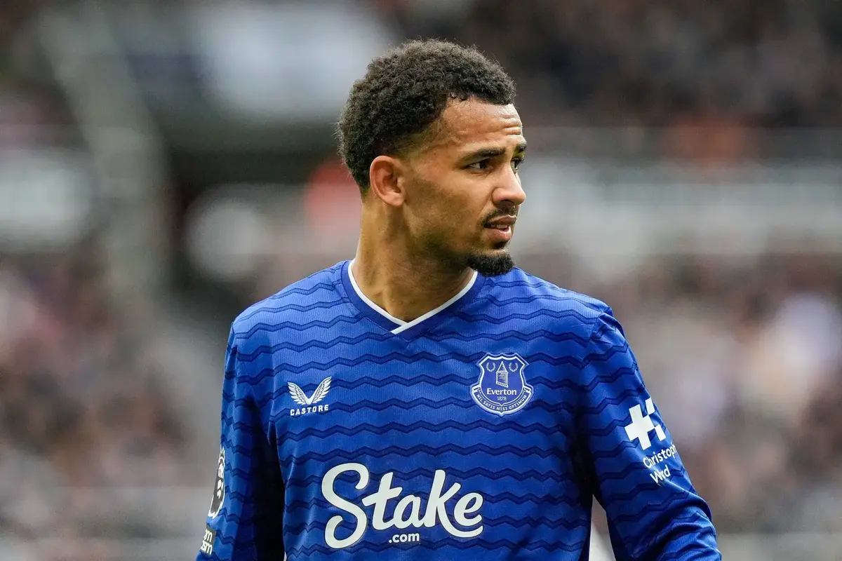 “Brilliant” Man Utd Target Told “Don’t Go To Manchester City” As Summer Move To Big Six Club Is Talked Up