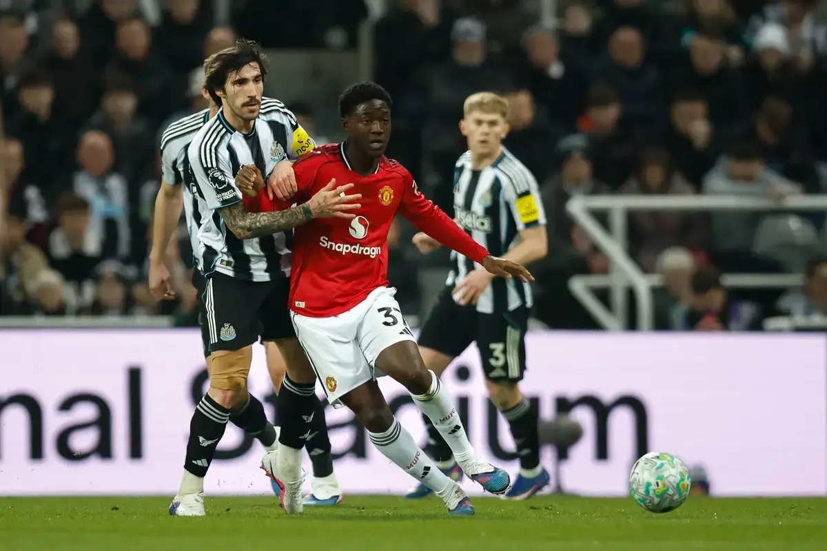 Man United Sign £100m Midfielder & Arsenal Gem: Dream XI If Transfer Rumours Are True