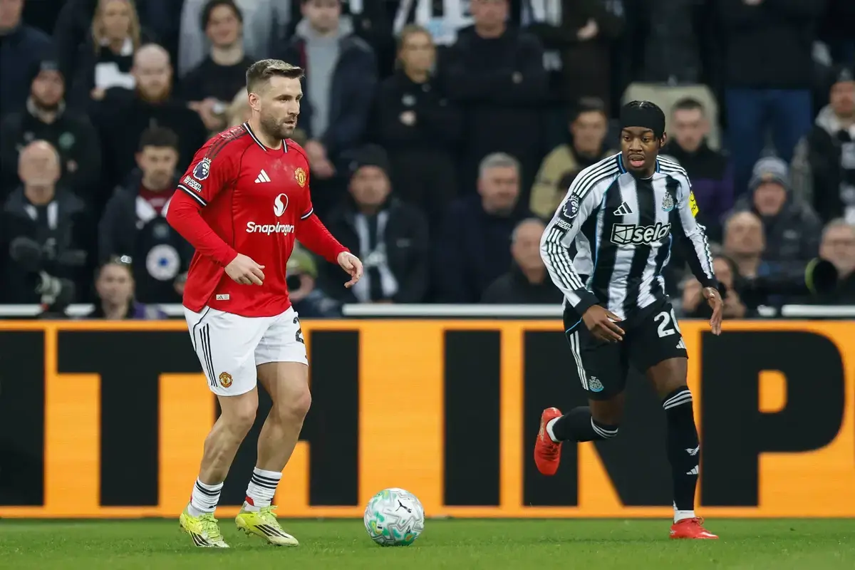 The 4 Left Backs Man Utd Are Targeting As They Seek More Competition For Luke Shaw