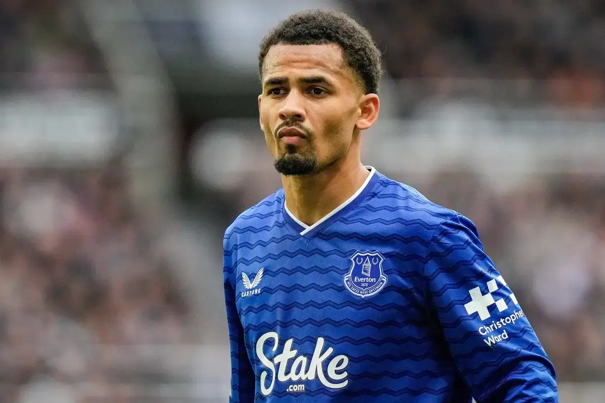 ‘I Would Take Him Over Diomande’ ‘Make It Happen’ Fans React To Claims That Target Is Keen On Man Utd Switch