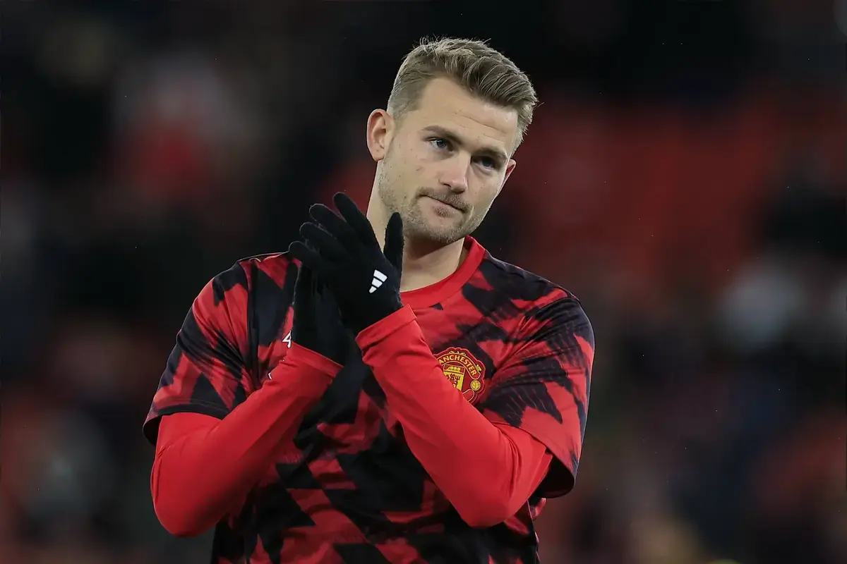 “The Only Option Left” – Man Utd Star Makes Decision That Means He Could Miss A Whole YEAR Of Football
