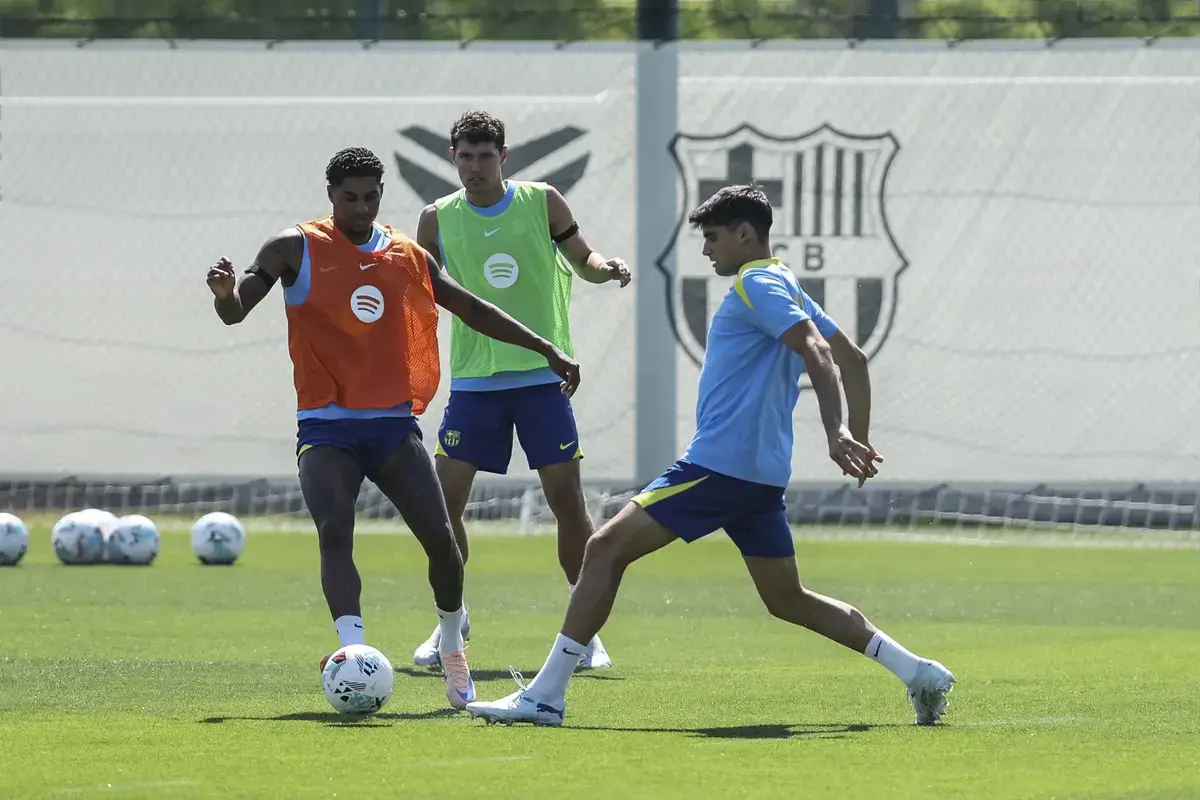 BBC Journalist Says He Would Be “Truly Stunned” If One Player Makes Another Appearance For Man Utd