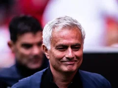 Man Utd's Move For "Very Talented" Midfielder Is In Danger Of Being Hijacked