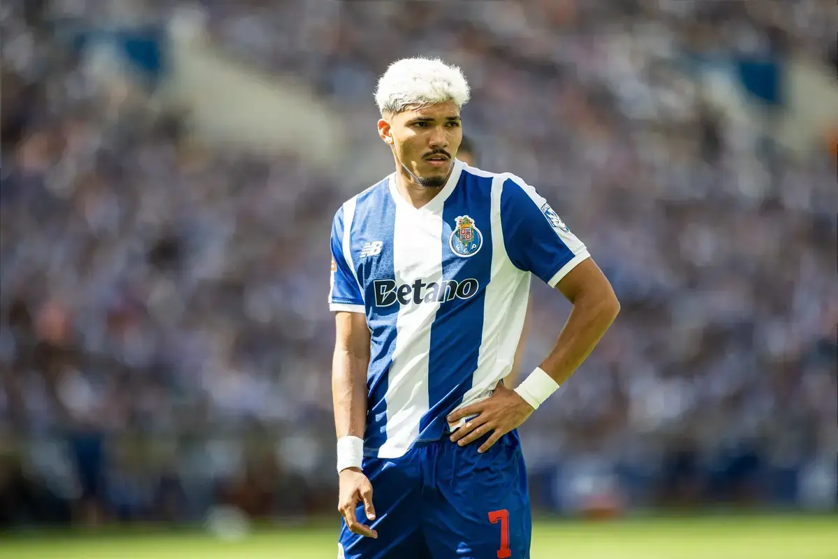 Porto Set Asking Price For William Gomes As Both Man Utd And Arsenal Begin Talks With Winger’s Agent