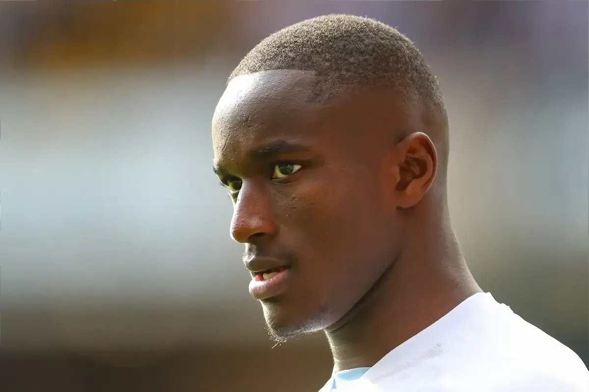 Man Utd Eye Cut-Price Move For Former Aston Villa Star - Report