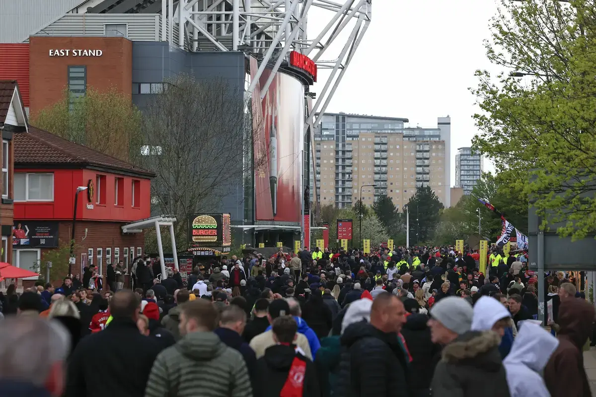 ‘We Need Summerville, Not This Guy’ ‘Is He Really That Good?’ Fans React As Man Utd Confirm 4th Summer Signing