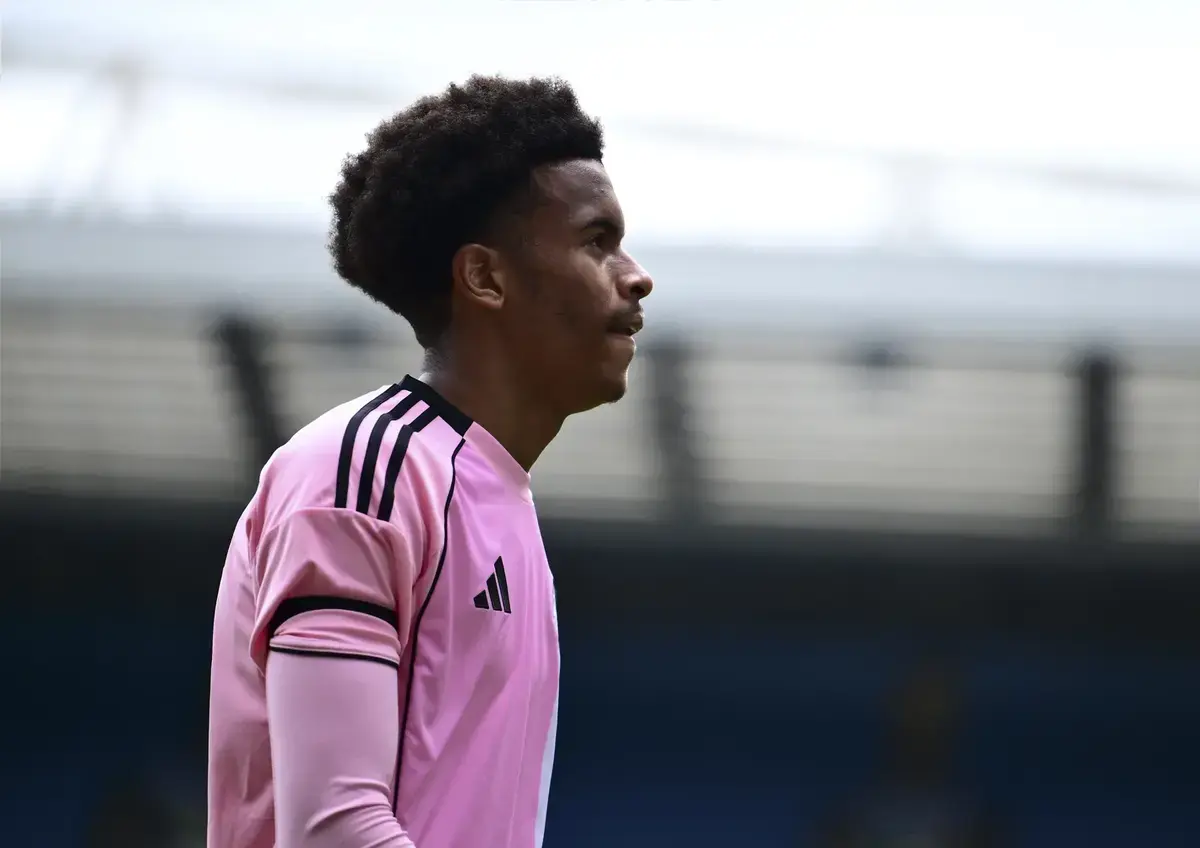 BBC Journalist Says Man Utd Are In “Talks” To Sign Midfielder Who Arsenal And Villa Have “Big Interest” In