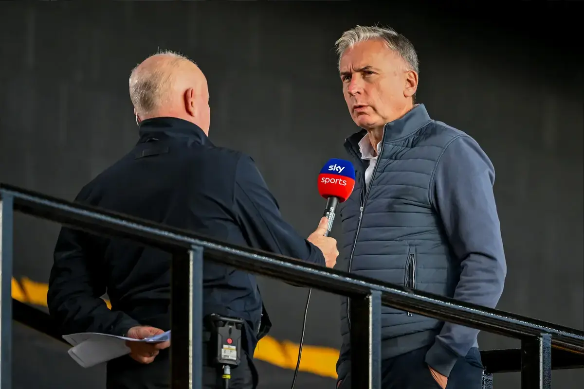 EXCLUSIVE: Alan Smith Explains Why He “Can’t See” Arsenal Selling £60M Rated Star To Man Utd
