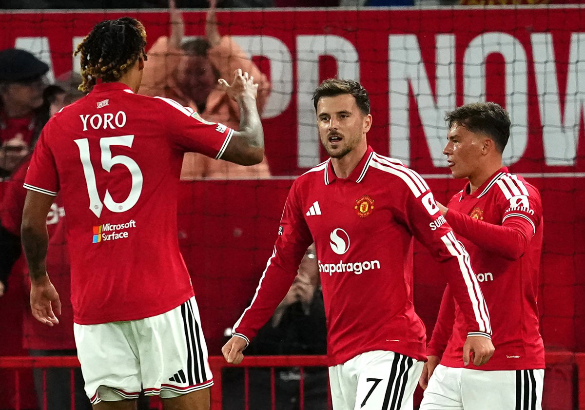 Man Utd Accused Of Failing To Back Carrick After Deciding Against Sanctioning Transfer For Fernandes Alternative